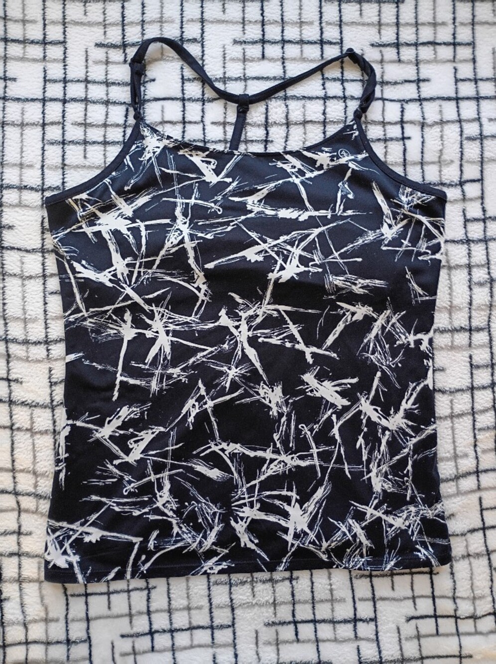 Adrienne Vittadini Size Medium Women’s Black & White Patterned Tank Top